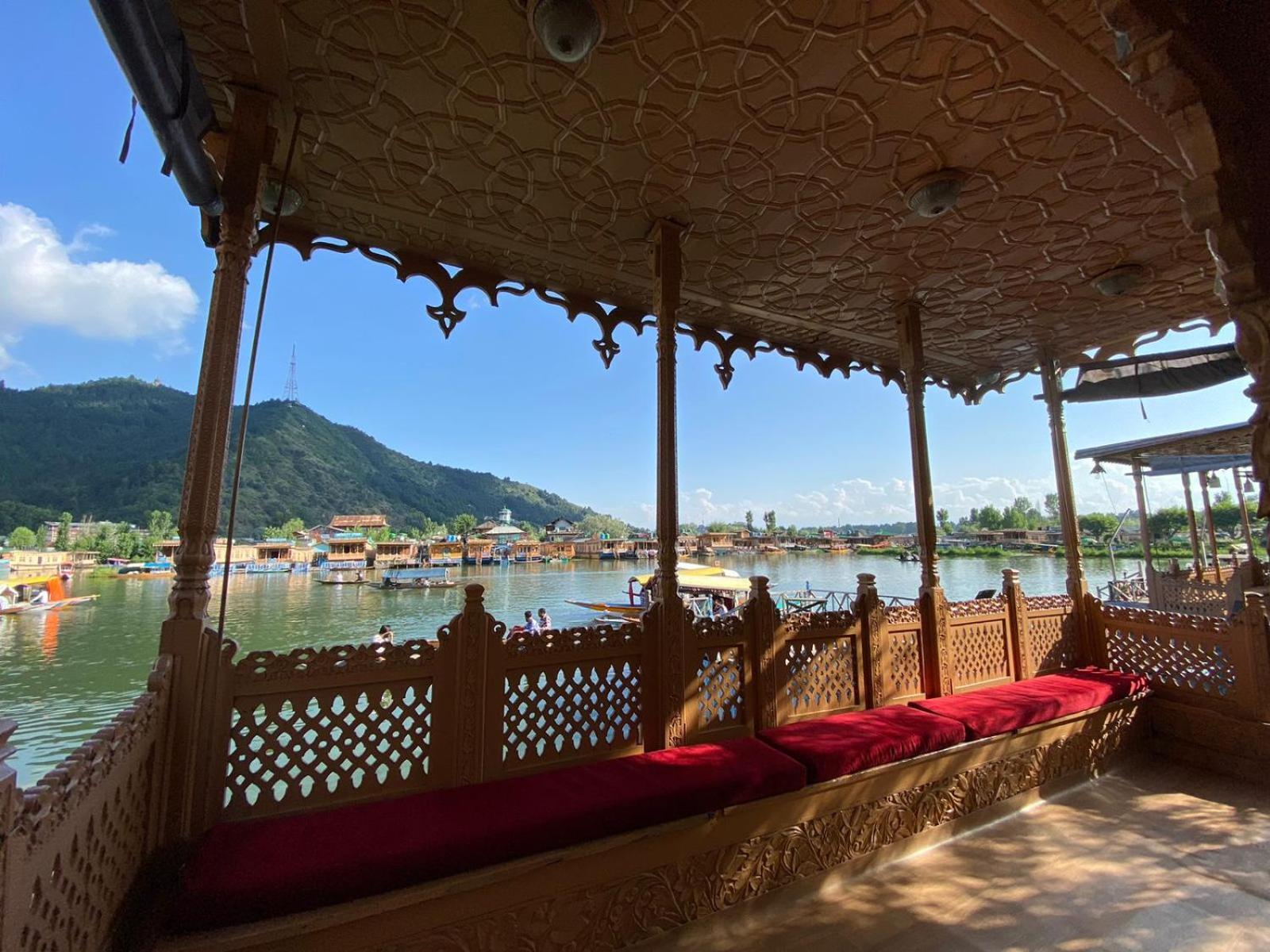 Nazneen Group Of Houseboats Srīnagar Exterior foto