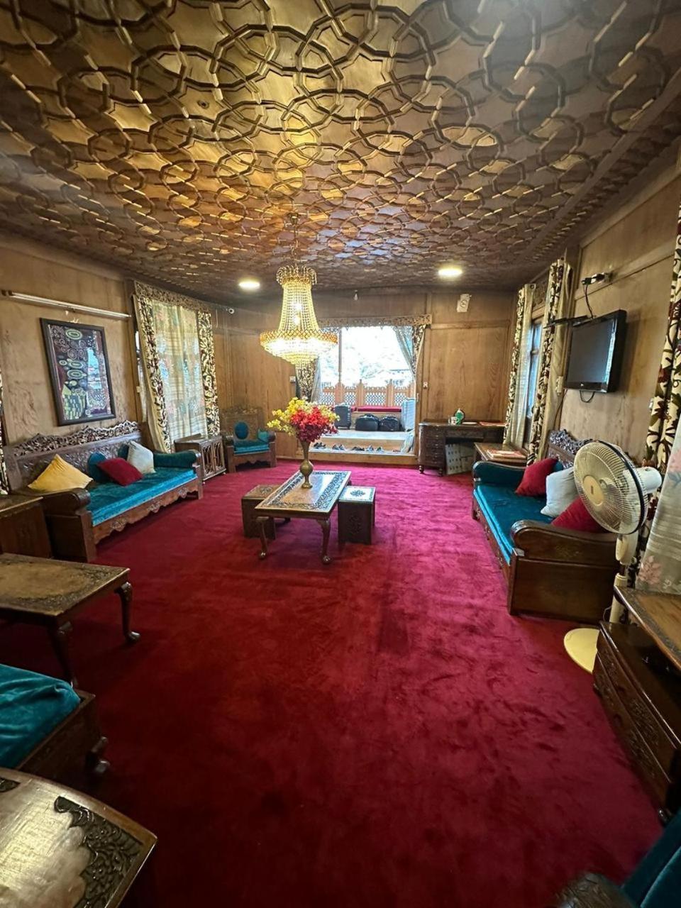 Nazneen Group Of Houseboats Srīnagar Exterior foto