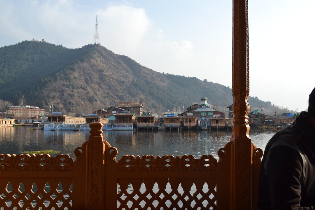 Nazneen Group Of Houseboats Srīnagar Exterior foto